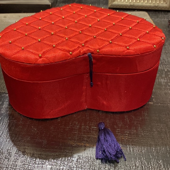 Red Satin Nesting 3 Heart-Shaped Decorative Boxes! - Picture 7 of 9